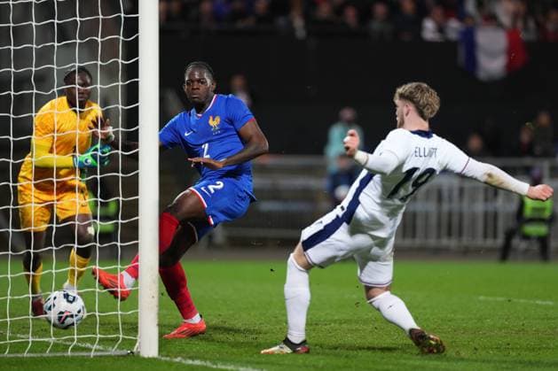 Harvey Elliott of England scores to make it 3-2 to France France U21, U 21 v England U21, International Friendly, Länderspiel, Nationalmannschaft Football, Stade du Moustoir, Lorient, France - 21 Mar 2025 EDITORIAL USE ONLY No use with unauthorised audio, video, data, fixture lists, club league logos or live services. Online in-match use limited to 120 images, no video emulation. No use in betting, games or single club league player publications. Copyright: xDavexWinter Shutterstockx 15215626am