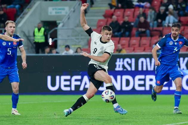 Nicolo Tresoldi (Germany) kontrolliert den Ball, International Friendly, Länderspiel, Nationalmannschaft U21, U 21 Slovakia and U21 Germany, Å tadion Antona Malatinskà ho am 21. March 2025 in Trnava, Slowakei. (Foto von Marco Steinbrenner DeFodi Images) Nicolo Tresoldi (Germany) controls the ball, International Friendly, U21 Slovakia and U21 Germany, Å tadion Antona Malatinskà ho, March 21, 2025 in Trnava, Slovakia. (Photo by Marco Steinbrenner DeFodi Images)