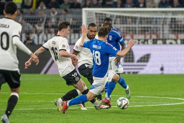 Fußball, Herren, Saison 2024 25, UEFA Nations League (Viertelfinale Rückspiel) in Dortmund, Deutschland - Italien, v. l. Jamal Musiala (Deutschland), Angelo Stiller (Deutschland), Jonathan Tah (Deutschland), Nicolo Barella (Italien), 23.03. 2025, Copyright: xMatthiasxKochx