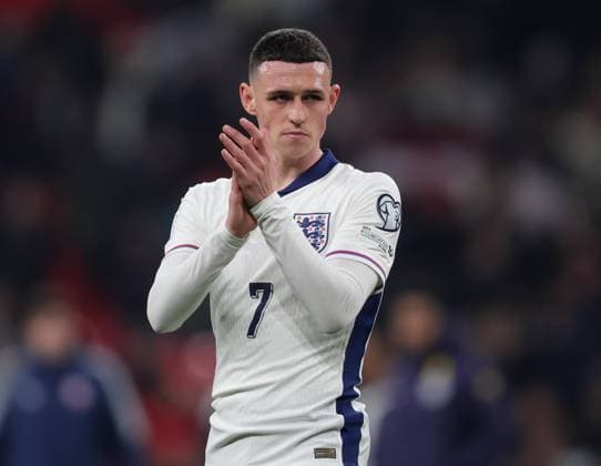 . - England v Latvia, FIFA World Cup, WM, Weltmeisterschaft, Fussball 2026 European Qualifier, Wembley Stadium, London, UK - 24th March 2025. Phil Foden of England applauds the fans. - England v Latvia, FIFA World Cup 2026 European Qualifier, Wembley Stadium, London, UK - 24th March 2025. Daniel Weir Crystal Pix London Wembley Stadium UK Copyright: xDanxWeirx CP_England_Latvia_0098