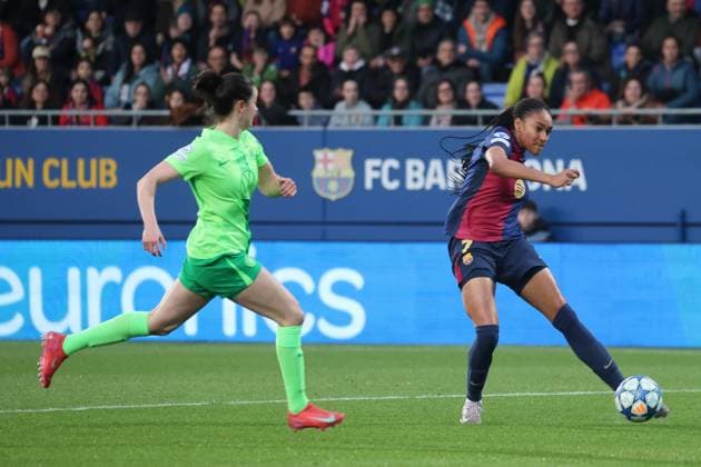 Tor zum 1:0 fuer Barcelona: Salma Paralluelo (Barcelona 7), ESP, FC Barcelona, Barca - VfL Wolfsburg, Fussball, Champions-League der Frauen, Viertelfinale, Rueckspiel, Saison 2024 2025, 27.03.2025 ESP, FC Barcelona - VfL Wolfsburg, Fussball, Champions-League der Frauen, Viertelfinale, Rueckspiel, Saison 2024 2025, 27.03.2025 Barcelona Copyright: xEibner-Pressefoto JoergxNiebergax EP_JNL