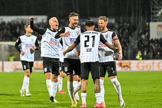GER, 2. BL, SSV Ulm 1846 vs SV Darmstadt 98 28.03.2025, Donaustadion, Ulm, GER, 2. BL, SSV Ulm 1846 vs SV Darmstadt 98, im Bild Torjubel nach Tor zum 2:0, Bastian Allgeier (SSV Ulm, 7), Felix Higl (SSV Ulm, 33), Oliver Batista Meier (SSV Ulm, 21), Johannes Reichert (SSV Ulm, 5)