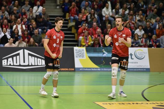 Freude, Jubel, Sam Elgert (TV Rottenburg, 09) und Niklas Lichtenauer (TV Rottenburg, 08) TV Rottenburg vs. CERATONIA Volleys Eltmann, Volleyball, 2. Bundesliga Sued, 24. Spieltag, Saison 2024 2025, 29.03.2025, TV Rottenburg vs. CERATONIA Volleys Eltmann, Volleyball, 2. Bundesliga Sued, 24. Spieltag, Saison 2024 2025, 29.03.2025 Rottenburg Copyright: xEibner-Pressefoto RalphxKunzex EP_RKE