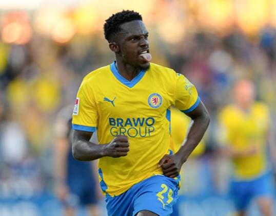Richmond Tachie (Eintracht Braunschweig, 29) Jubel nach dem Treffer zum 1:1 GER, Eintracht Braunschweig vs SC Paderborn 07, 2. Bundesliga, 28. Spieltag, Saison 2024 2025, 04.04.2025 DFL REGULATIONS PROHIBIT ANY USE OF PHOTOGRAPHS AS IMAGE SEQUENCES AND OR QUASI-VIDEO GER, Eintracht Braunschweig vs SC Paderborn 07, 2. Bundesliga, 28. Spieltag, Saison 2024 2025, 04.04.2025 Braunschweig