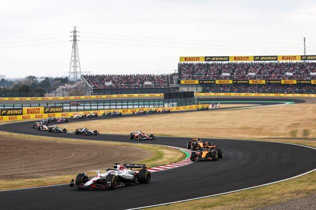 F1 - JAPANESE GRAND PRIX 2025 01 VERSTAPPEN Max (nld), Red Bull Racing RB21, 04 NORRIS Lando (gbr), McLaren F1 Team MCL39, 81 PIASTRI Oscar (aus), McLaren F1 Team MCL39, action, start of the race, depart,during the Formula 1 Lenovo Japanese Grand Prix 2025, 3rd round of the 2025 FIA Formula One World Championship, WM, Weltmeisterschaft from April 4 to 6, 2025 on the Suzuka Circuit, in Suzuka, Japan - SuzukaJapan Copyright: xANTONINxVINCENTx