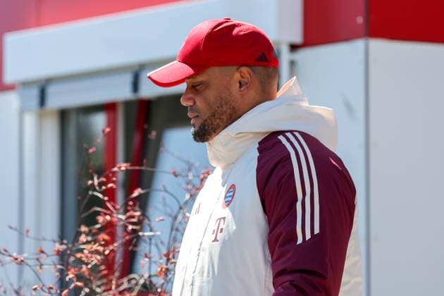 Vincent Kompany (FC Bayern Muenchen, Cheftrainer), GER, Abschlusstraining, FC Bayern Muenchen, Fussball, UEFA Champions League, Viertelfinale Hinspiel, Saison 2024 2025, 07.04.2025, GER, Abschlusstraining, FC Bayern Muenchen, Fussball, UEFA Champions League, Viertelfinale Hinspiel, Saison 2024 2025, 07.04.2025 Muenchen Copyright: xEibner-Pressefoto JennixMaulx EP_JML