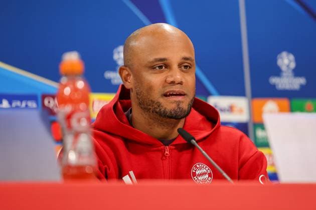 Vincent Kompany (FC Bayern Muenchen, Cheftrainer) bei der Pressekonferenz, GER, Internationale Pressekonferenz, FC Bayern Muenchen, Fussball, UEFA Champions League, Viertelfinale Hinspiel, Saison 2024 2025, 07.04.2025, GER, Internationale Pressekonferenz, FC Bayern Muenchen, Fussball, UEFA Champions League, Viertelfinale Hinspiel, Saison 2024 2025, 07.04.2025 Muenchen Copyright: xEibner-Pressefoto JennixMaulx EP_JML