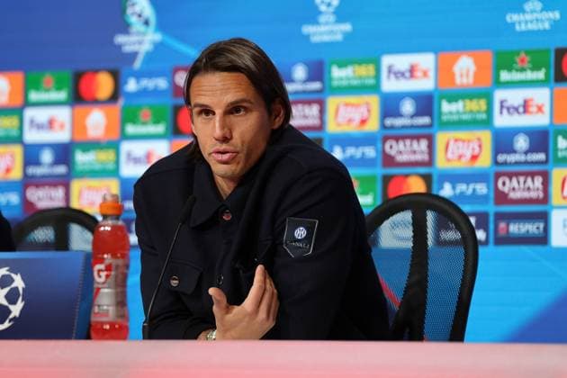 Yann Sommer (Inter Mailand, 01) bei der Pressekonferenz, gestikuliert, GER, Internationale Pressekonferenz, Inter Mailand, Fussball, UEFA Champions League, Viertelfinale Hinspiel, Saison 2024 2025, 07.04.2025, GER, Internationale Pressekonferenz, Inter Mailand, Fussball, UEFA Champions League, Viertelfinale Hinspiel, Saison 2024 2025, 07.04.2025 Muenchen Copyright: xEibner-Pressefoto JennixMaulx EP_JML