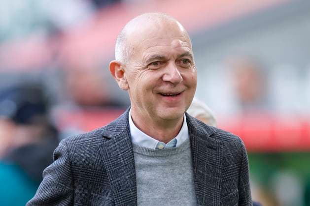 Praesident Bernd Neuendorf (Germany) lacht, UEFA Women s Nations League 2024 25 Grp A1 MD4, Germany and Scotland, VfL Wolfsburg Arena am 08. April 2025 in Wolfsburg, Deutschland. (Foto von Marco Steinbrenner DeFodi Images) Praesident Bernd Neuendorf (Germany) smiles, UEFA Women s Nations League 2024 25 Grp A1 MD4, Germany and Scotland, VfL Wolfsburg Arena, April 8, 2025 in Wolfsburg, Germany. (Photo by Marco Steinbrenner DeFodi Images)