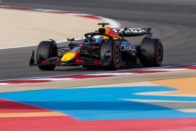 Max Verstappen (Oracle Red Bull Racing, Niederlande, 01) im RB21, BAH, Formel 1 Weltmeisterschaft, Gulf Air Grand Prix von Bahrain, Bahrain International Circuit, 3. Freies Training, Saison 2025, 12.04.2025 BAH, Formel 1 Weltmeisterschaft, Gulf Air Grand Prix von Bahrain, Bahrain International Circuit, 3. Freies Training, Saison 2025, 12.04.2025 Sakhir Copyright: xEibner-Pressefoto Memmlerx EP_MMR