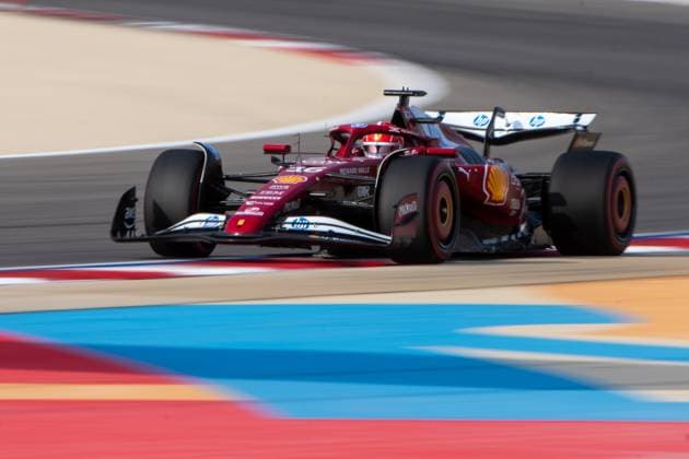Charles Leclerc (Scuderia Ferrari HP, Monaco, 16) im SF-25, BAH, Formel 1 Weltmeisterschaft, Gulf Air Grand Prix von Bahrain, Bahrain International Circuit, 3. Freies Training, Saison 2025, 12.04.2025 BAH, Formel 1 Weltmeisterschaft, Gulf Air Grand Prix von Bahrain, Bahrain International Circuit, 3. Freies Training, Saison 2025, 12.04.2025 Sakhir Copyright: xEibner-Pressefoto Memmlerx EP_MMR