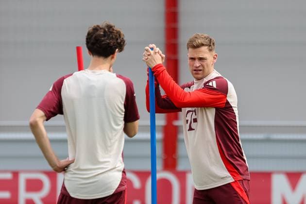 Joshua Kimmich (FC Bayern Muenchen, 06), GER, Abschlusstraining, FC Bayern Muenchen, Fussball, UEFA Champions League, Viertelfinale Rueckspiel, Saison 2024 2025, 15.04.2025, GER, Abschlusstraining, FC Bayern Muenchen, Fussball, UEFA Champions League, Viertelfinale Rueckspiel, Saison 2024 2025, 15.04.2025 Muenchen Copyright: xEibner-Pressefoto JennixMaulx EP_JML