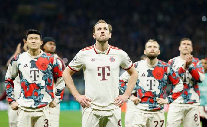 Enttaeuschung, niedergeschlagen, deprimiert, frust, enttaeuscht, enttaeuscht schauend, dissapointed v.l. Min-jae Kim (FC Bayern Muenchen, 3), Harry Kane (FC Bayern Muenchen, 9), Konrad Laimer (FC Bayern Muenchen, 27) und Leon Goretzka (FC Bayern Muenchen, 8), 16.04.2025, Fussball, UEFA Champions League, Viertelfinale Rueckspiel, Inter Mailand - Bayern Muenchen, ITA, Mailand, San Siro. Copyright: HMBxMedia xHeikoxBecker