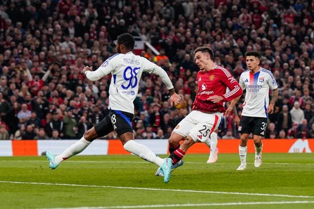 Manchester, England, 17th April 2025. Manuel Ugarte of Manchester United, ManU scores to make it 1-0 during the Manchester United vs Olympique Lyonnais Quarter Final 2nd Leg UEFA Europa League match at Old Trafford, Manchester. Picture credit should read: Andrew Yates Sportimage EDITORIAL USE ONLY. No use with unauthorised audio, video, data, fixture lists, club league logos or live services. Online in-match use limited to 120 images, no video emulation. No use in betting, games or single club league player publications. SPI_049_AY_MANCHESTER_UNITED_V_OLYMPIQUE_LYONNAIS SPI-3844-0031