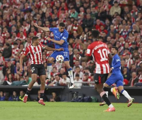Leon Balogun of Rangers during the UEFA Europa League Quarter-Final Second Leg match at Estadio de San Mames, Bilbao. Athletic Bilbao v Rangers, UEFA Europa League, Quarter Final, First Leg, Football, Estadio de San Mams, Bilbao, Spain - 17 Apr 2025 EDITORIAL USE ONLY No use with unauthorised audio, video, data, fixture lists, club league logos or live services. Online in-match use limited to 120 images, no video emulation. No use in betting, games or single club league player publications. Copyright: xNickerson RangersxF Shutterstockx 15256553av