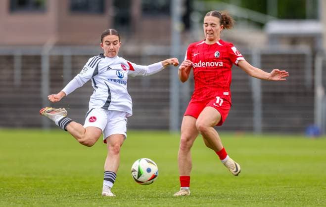 GER, Freiburg, SC Freiburg II vs FC Nürnberg, 2. Frauen Bundesliga, Fussball, DFB, Spielzeit 2024 2025, Möslestadion, 22. Spieltag, im Bild v.l.: Marina Scholz (FC Nürnberg 7), Nora Scherer (SC Freiburg II 11) DFB DFL REGULATIONS PROHIBIT ANY USE OF PHOTOGRAPHS AS IMAGE SEQUENCES AND OR QUASI-VIDEO, 20.04.2025, Copyright: HMBxMedia HendrikxHamelau