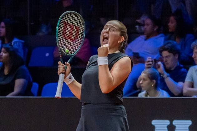Jelena Ostapenko laesst ihren Emotionen freien Lauf nach ihrem Sieg im Finale Aryna Sabalenka vs. Jelena Ostapenko, Tennis, Porsche Tennis Grand Prix, Center Court, Einzel Frauen, Finale, Spielzeit 2025, 21.04.2025, Aryna Sabalenka vs. Jelena Ostapenko, Tennis, Porsche Tennis Grand Prix, Center Court, Einzel Frauen, Finale, Spielzeit 2025, 21.04.2025, Stuttgart Copyright: xEibner-Pressefoto EdwardxCheungx EP_ECG