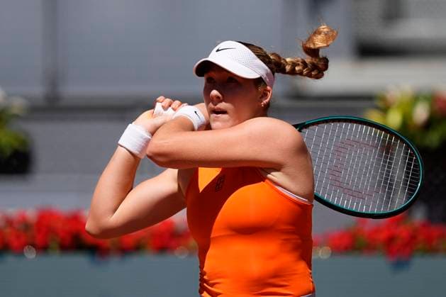 April 24, 2025, Madrid, Madrid, Spain: Mirra Andreeva of Russia in action against Marie Bouzkova of Czech Republic during the Mutua Madrid Open 2025, ATP, Tennis Herren Masters 1000 and WTA, Tennis Damen 1000 tennis tournament, celebrated at Caja Magica on April 24, 2025 in Madrid, Spain. Madrid Spain - ZUMAa181 20250424_zaa_a181_044 Copyright: xOscarxJ.xBarrosox