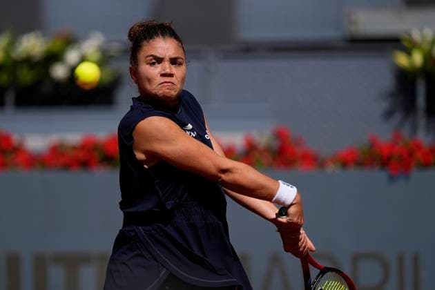 April 25, 2025, Madrid, Madrid, Spain: Jasmine Paolini of Italy in action against Katie Boulter of Great Britain during the Mutua Madrid Open 2025, ATP, Tennis Herren Masters 1000 and WTA, Tennis Damen 1000 tennis tournament, celebrated at Caja Magica on April 25, 2025 in Madrid, Spain. Madrid Spain - ZUMAa181 20250425_zaa_a181_099 Copyright: xOscarxJ.xBarrosox