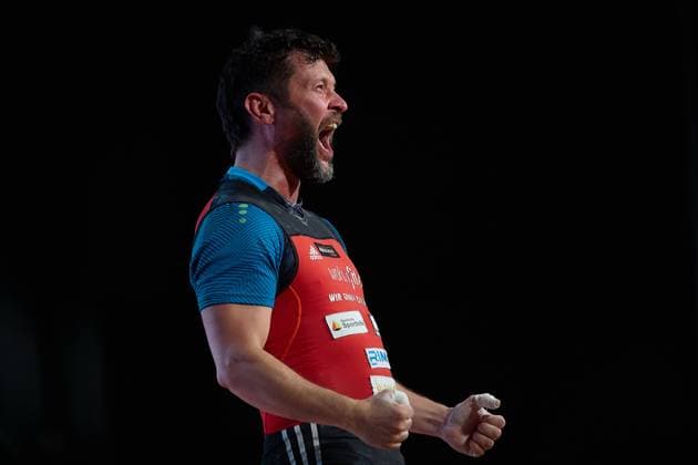 Jakob Neufeld (SV Germania Obrigheim) Freude, Jubel GER, Deutsche Mannschaftsmeisterschaft Gewichtheben, Bundesliga-Finale im Gewichtheben, Deutsche Mannschaftsmeisterschaft, 1. Bundesliga, Saison 2024 2025, 26.04.2025 GER, Deutsche Mannschaftsmeisterschaft Gewichtheben, Bundesliga-Finale im Gewichtheben, Deutsche Mannschaftsmeisterschaft, 1. Bundesliga, Saison 2024 2025, 26.04.2025 Heidelberg