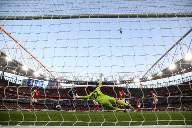 Ousmane Dembà là of PSG scores the opening goal Arsenal v Paris Saint-Germain, UEFA Champions League, Semi Final, First Leg, Football, Emirates Stadium, London, UK - 29 Apr 2025 EDITORIAL USE ONLY No use with unauthorised audio, video, data, fixture lists, club league logos or live services. Online in-match use limited to 120 images, no video emulation. No use in betting, games or single club league player publications. Copyright: xKieranxMcManus Shutterstockx 15275544ca