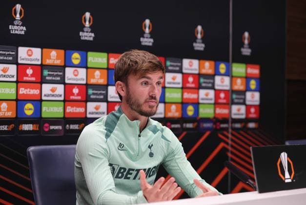 . - Tottenham Hotspur Training Session, Tottenham Hotspur v Bodo Glimt, UEFA Europa League, Semi Final, 1st Leg, Tottenham Hotspur Training Ground, Enfield, England. - 30th April 2025. (C) Daniel Weir Crystal Pix James Maddison of Tottenham Hotspur during the pre match press conference, PK, Pressekonferenz at Tottenham Hotspur Training Ground ahead of the UEFA Europa League Semi Final 1st leg match between Tottenham Hotspur v Bodo Glimt. - Tottenham Hotspur Training Session, Tottenham Hotspur v Bodo Glimt, UEFA Europa League, Semi Final, 1st Leg, Tottenham Hotspur Training Ground, Enfield, England. - 30th April 2025. (C) Daniel Weir Crystal Pix Enfield Tottenham Hotspur Training ground UK Copyright: xDanielxWeirx CP_DW_Tottenham_Training_300425_64