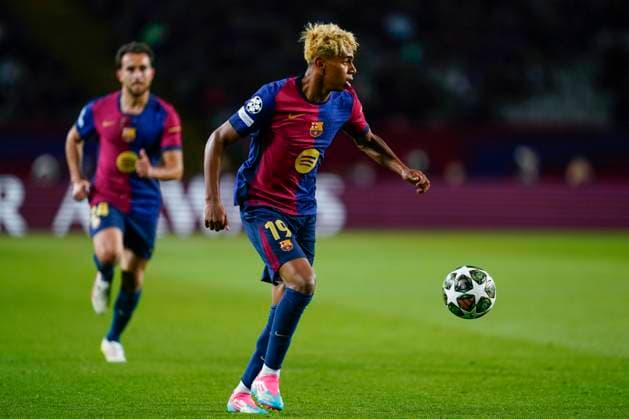 ESP: FC Barcelona, Barca Inter de Milan. UEFA Champions League match. Semi-Finals, firs leg Barcelona, Spain, Season 2024 2025, UEFA Champions League, Semi-finals, first leg, FC Barcelona v FC Inter de Milan, Lluis Companys Stadium, 30 April 2025Lamine Yamal of FC Barcelona during the UEFA Champions League match, Semi-Finals, firs leg, between FC Barcelona and Inter de Milan played at Lluis Companys Stadium on April 30 2025 in Barcelona Spain. kpng Copyright: xSergioxRuizx xImagox PS_240430_BAR_INT_034
