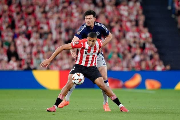 Harry Maguire of Manchester United, ManU and Maroan Sannadi of Athletic Bilbao Athletic Bilbao v Manchester United, UEFA Europa League, Semi Final, First Leg, Football, Estadio de San Mames, Bilbao, Spain - 01 May 2025 EDITORIAL USE ONLY No use with unauthorised audio, video, data, fixture lists, club league logos or live services. Online in-match use limited to 120 images, no video emulation. No use in betting, games or single club league player publications. Copyright: xGokhanxTaner Shutterstockx 15278833co