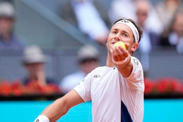 May 2, 2025, Madrid, Madrid, Spain: Casper Ruud of Norway in action against Francisco Cerundolo of Argentina during the Mutua Madrid Open 2025, ATP, Tennis Herren Masters 1000 and WTA, Tennis Damen 1000 tennis tournament, celebrated at Caja Magica on May 02, 2025 in Madrid, Spain. Madrid Spain - ZUMAa181 20250502_zaa_a181_082 Copyright: xOscarxJ.xBarrosox