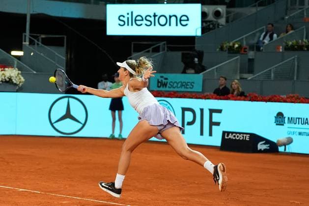 May 2, 2025, Madrid, Madrid, Spain: Victoria Azarenka of Belarus plays doubles with Ashlyn Krueger of USA against Veronika Kudermetova of Russia and Elise Mertens of Belgium during the Mutua Madrid Open 2025, ATP, Tennis Herren Masters 1000 and WTA, Tennis Damen 1000, tennis tournament celebrated at Caja Magica on May 02, 2025 in Madrid, Spain. Madrid Spain - ZUMAa181 20250502_zaa_a181_135 Copyright: xDennisxAgyemanx