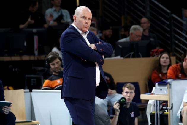 DEU, DVV, 1.VBL, BR Volleys vs. Lueneburg, 03.05.2025, Max-Schmeling-Halle, Berlin, DEU, DVV, 1.VBL, BR Volleys vs. Lueneburg, im Bild Trainer Joel Banks (BR Volleys)