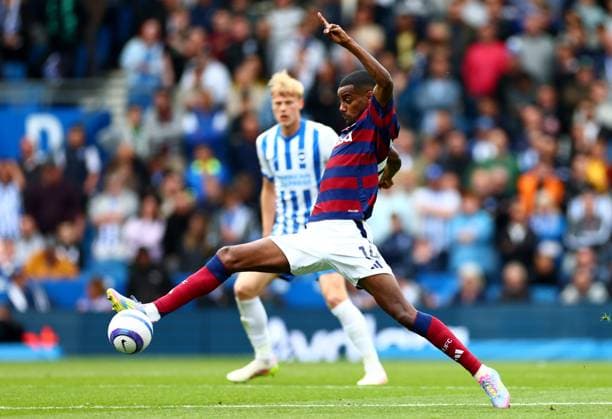 Alexander Isak of Newcastle United. Brighton & Hove Albion v Newcastle United, Premier League, Football, American Express Community Stadium, Brighton, UK - 04 May 2025 EDITORIAL USE ONLY No use with unauthorised audio, video, data, fixture lists, club league logos or live services. Online in-match use limited to 120 images, no video emulation. No use in betting, games or single club league player publications. Copyright: xJamesxMarsh Shutterstockx 15280218ah