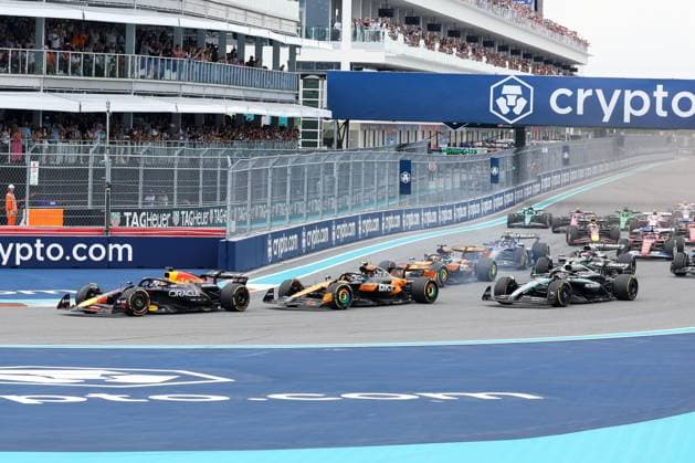 Start beim Rennen, Max Verstappen (Oracle Red Bull Racing), Lando Norris (McLaren Formula 1 Team), Oscar Piastri (McLaren Formula 1 Team), Kimi Antonelli (Mercedes-AMG Petronas), Grosser Preis von Miami, Motorsport, Herren, Formel 1, Rennen, 04.05.2025 Miami Florida USA