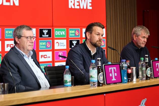 GER, 2.FBL, PK 1. FC Koeln, kurzfristige Trainervorstellung 05.05.2025, Rheinenergie Stadion, Koeln, GER, 2.FBL, PK 1. FC Koeln, kurzfristige Trainervorstellung , im Bild: Dr. Werner Wolf Praesident (1.FC Koeln), Thomas Kessler vorrübergehend Geschäftsführer (1. FC Koeln), Friedhelm Funkel neuer Chefrainer bis Saisonende, Headcoach (1.FC Koeln),