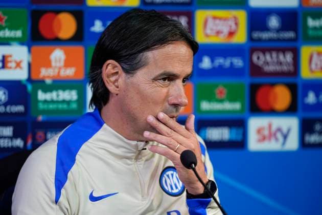 May 5, 2025, Milan, Milan, Italy: Simone Inzaghi, head coach of Inter, attends his press conference, PK, Pressekonferenz ahead of their UEFA Champions League 2024 25 semi final first second leg match against FC Barcelona, Barca at Giuseppe Meazza Stadium on May 05, 2025 in Milan, Italy. Milan Italy - ZUMAa181 20250505_zaa_a181_002 Copyright: xDennisxAgyemanx
