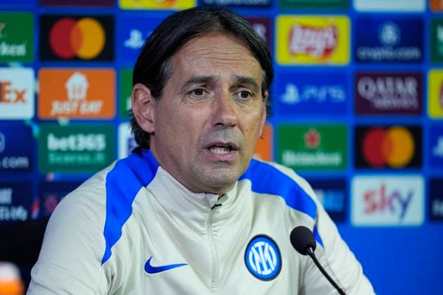 May 5, 2025, Milan, Milan, Italy: Simone Inzaghi, head coach of Inter, attends his press conference, PK, Pressekonferenz ahead of their UEFA Champions League 2024 25 semi final first second leg match against FC Barcelona, Barca at Giuseppe Meazza Stadium on May 05, 2025 in Milan, Italy. Milan Italy - ZUMAa181 20250505_zaa_a181_030 Copyright: xDennisxAgyemanx