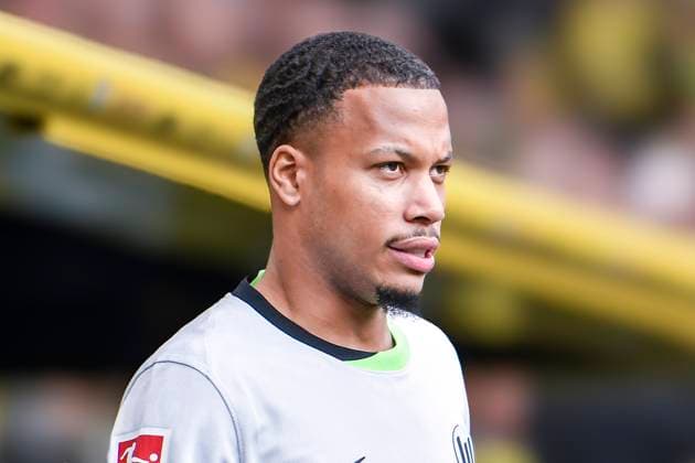 Lukas Nmecha (Wolfsburg 10) Portrait, halbportrait, Bild, einzel, Einzelaufnahme, picture, single, solo, alleine, 03.05.2025 Fussball Borussia Dortmund vs VfL Wolfsburg , Signal Iduna Park, Dortmund, DFB DFL REGULATIONS PROHIBIT ANY USE OF PHOTOGRAPHS AS IMAGE SEQUENCES AND OR QUASI-VIDEO