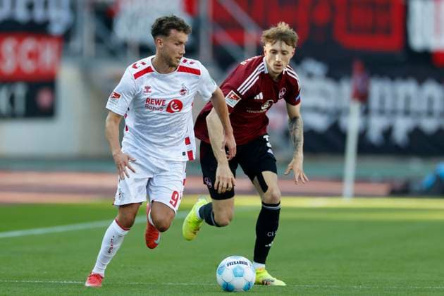v.l. Luca Waldschmidt (1. FC Koeln, 9) und Tim Drexler (1.FC Nuernberg, 5), 09.05.2025, Fussball, 2. Bundesliga, 1. FC Nürnberg - 1. FC Köln, GER, Nuernberg, Max-Morlock-Stadion, DFL REGULATIONS PROHIBIT ANY USE OF PHOTOGRAPHS AS IMAGE SEQUENCES AND OR QUASI-VIDEO.