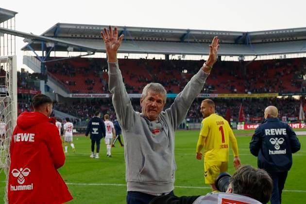 Friedhelm Funkel (1.FC Koeln, Headcoach, Coach, Trainer), 09.05.2025, Fussball, 2. Bundesliga, 1. FC Nürnberg - 1. FC Köln, GER, Nuernberg, Max-Morlock-Stadion, DFL REGULATIONS PROHIBIT ANY USE OF PHOTOGRAPHS AS IMAGE SEQUENCES AND OR QUASI-VIDEO.