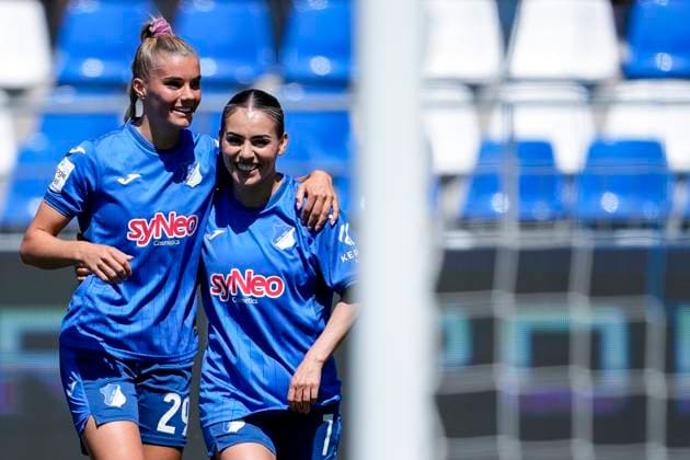 v.li.: Torschützin Selina Cerci (TSG, 29), Ereleta Memeti (TSG, 7), Spielerinnen der TSG 1899 Hoffenheim, jubeln über das Tor zum 2:0, Jubel, Torjubel, Torerfolg, celebrate the goal, goal, celebration, jubelt ueber das Tor, Freuen, Freude, freut sich, optimistisch, positiv, Spielszene, Highlight, Action, Aktion, 11.05.2025, Sinsheim (Hoffenheim) (Deutschland), Fussball, Google Pixel Frauen-Bundesliga, TSG 1899 Hoffenheim - FC Carl Zeiss Jena, DFB DFL REGULATIONS PROHIBIT ANY USE OF PHOTOGRAPHS AS IMAGE SEQUENCES AND OR QUASI-VIDEO.