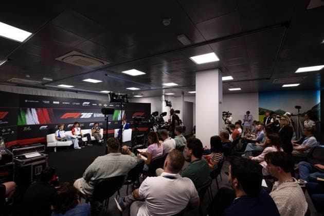 F1 - EMILIA ROMAGNA GRAND PRIX 2025 LAWSON Liam (nzl), Visa Cash App RB F1 Team VCARB02, portrait, OCON Esteban (fra), Haas F1 Team VF-25, portrait, KIMI ANTONELLI Andrea (ita), Mercedes AMG F1 Team W16, portrait during the Formula 1 AWS Gran Premio del Made in Italy e Dell™Emilia-Romagna 2025, Emilia Romagna Grand Prix 2025, 7th round of the 2025 FIA Formula One World Championship, WM, Weltmeisterschaft from May 16 to 18, 2025 on the Autodromo Internazionale Enzo e Dino Ferrari, in Imola, Italy - ImolaItaly Copyright: xJavierxJimenezx