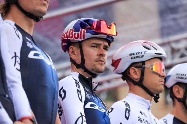 CICLISMO - Giro d Italia - Stage 9 - Gubbio-Siena PIDCOCK Thomas, Q36.5 Pro Cycling Team, during the Preesentation Team, during the Giro d Italia 2025, Tour of Italy, Stage 9, Gubbio - Siena (181 Km) on 18 May 2025 in Siena, Italy - during Stage 9 - Gubbio-Siena, Giro d Italia race in Siena, Italy, May 18 2025 Siena Italy Copyright: xIPAxSport ABACAx