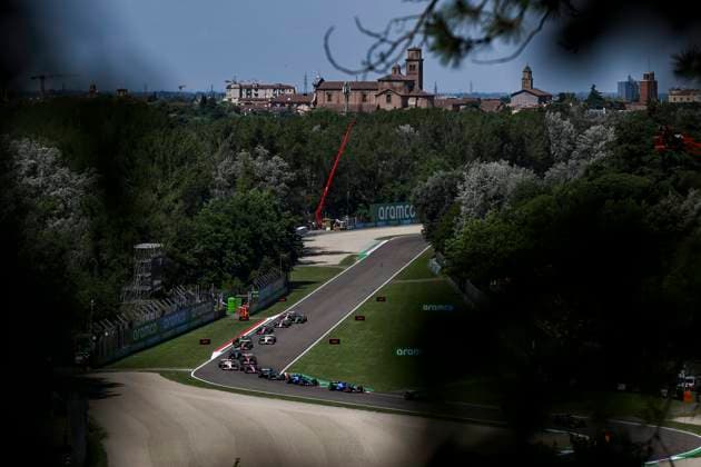 F1 - EMILIA ROMAGNA GRAND PRIX 2025 start of the race, depart, 55 SAINZ Carlos (spa), Williams Racing FW47, action 23 ALBON Alexander (tha), Williams Racing FW47, action 18 STROLL Lance (can), Aston Martin F1 Team AMR25, action 10 GASLY Pierre (fra), Alpine F1 Team A525, action during the Formula 1 AWS Gran Premio del Made in Italy e Dell™Emilia-Romagna 2025, Emilia Romagna Grand Prix 2025, 7th round of the 2025 FIA Formula One World Championship, WM, Weltmeisterschaft from May 16 to 18, 2025 on the Autodromo Internazionale Enzo e Dino Ferrari, in Imola, Italy - ImolaItaly Copyright: xALBERTOxVIMERCATIx