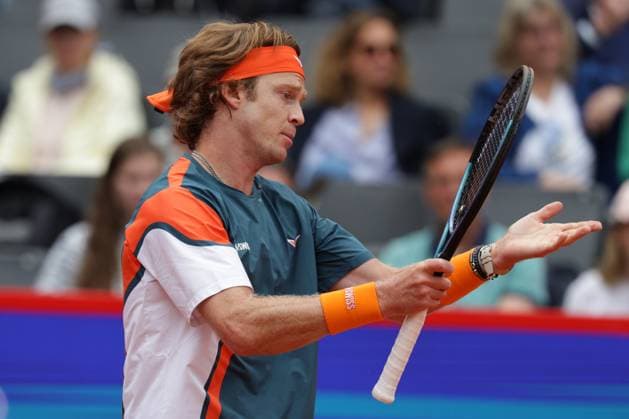 GER, Hamburg, xFSx, ATP500 Herren-Tennistunier Bitpanda Hamburg Open 2025, Sechzehntelfinale 19.05.2025 Andrey Rublev (RUS) enttaeuscht, enttaeusch schauend, dissapointed, traurig, frustriert, frust, gefrustet Copyright: HMBxMedia FernandoxSoares
