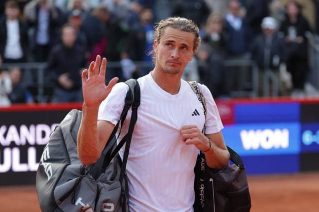 GER, Hamburg, xFSx , ATP, Tennis Herren 500 , Herren Tennistunier Bitpanda Hamburg Open 2025, Achtelfinale 21.05.2025 Alexander Zverev (GER) enttaeuscht, enttaeusch schauend, dissapointed, traurig, frustriert, frust, gefrustet Copyright: HMBxMedia FernandoxSoares