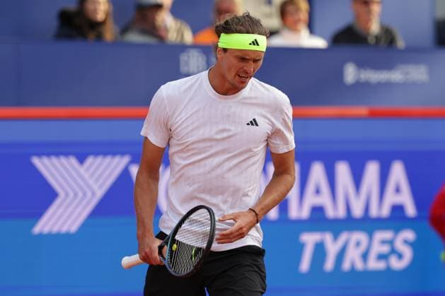 GER, Hamburg, xFSx , ATP, Tennis Herren 500 , Herren Tennistunier Bitpanda Hamburg Open 2025, Achtelfinale 21.05.2025 Alexander Zverev (GER) enttaeuscht, enttaeusch schauend, dissapointed, traurig, frustriert, frust, gefrustet Copyright: HMBxMedia FernandoxSoares