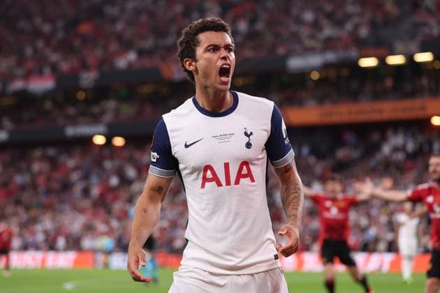 Bilbao, Spain, 21st May 2025. Brennan Johnson of Tottenham reacts during the Tottenham Hotspur vs Manchester United, ManU UEFA Europa League Final match at San Mames, Bilbao. Picture credit should read: David Klein Sportimage EDITORIAL USE ONLY. No use with unauthorised audio, video, data, fixture lists, club league logos or live services. Online in-match use limited to 120 images, no video emulation. No use in betting, games or single club league player publications. SPI_059_DK_Tottenham_Man_Utd SPI-3943-0059