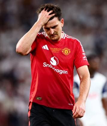 Harry Maguire of Manchester United, ManU Tottenham Hotspur v Manchester United, Europa League Final, Football, San Mames Stadium, Bilbao, Spain - 21 May 2025 EDITORIAL USE ONLY No use with unauthorised audio, video, data, fixture lists, club league logos or live services. Online in-match use limited to 120 images, no video emulation. No use in betting, games or single club league player publications. Copyright: xJamesxMarsh Shutterstockx 15312890gh