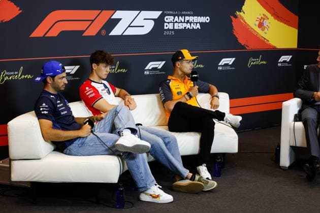 F1 - SPANISH GRAND PRIX 2025 NORRIS Lando (gbr), McLaren F1 Team MCL39, portrait in the press conference, PK, Pressekonferenz during the Formula 1 Aramco Gran Premio de Espana 2025, Spanish Grand Prix 2025, 9th round of the 2025 FIA Formula One World Championship, WM, Weltmeisterschaft from May 30 to June 1, 2025 on the Circuit de Barcelona-Catalunya, in Montmelo, Spain - MontmeloSpain Copyright: xJavierxJimenezx