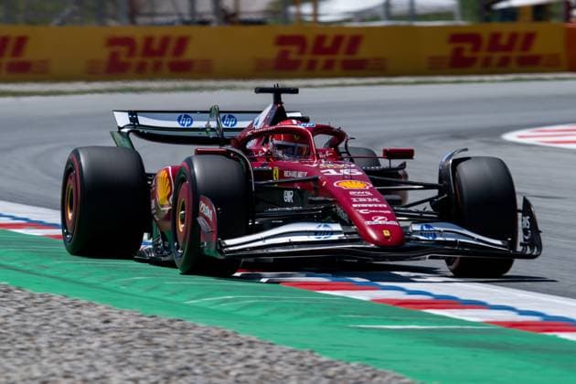 Charles Leclerc (Scuderia Ferrari HP, Monaco, 16) im SF-25, ESP, Formel 1 Weltmeisterschaft, Aramco Grand Prix von Spanien, Circuit de Barcelona Catalunya, Freies Training, Saison 2025, 30.05.2025 ESP, Formel 1 Weltmeisterschaft, Aramco Grand Prix von Spanien, Circuit de Barcelona Catalunya, Freies Training, Saison 2025, 30.05.2025 Barcelona Copyright: xEibner-Pressefoto Memmlerx EP_MMR